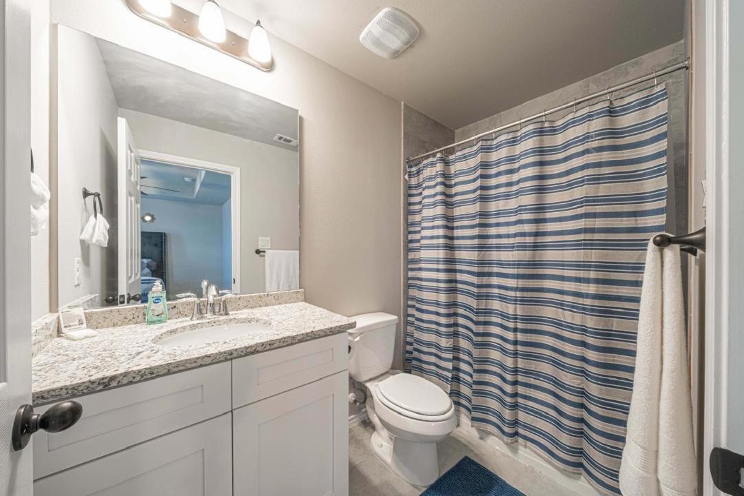 Gorgeous, Brand New 3 Bedrooms Home- Built 2024, Near Seaworld & Lackland Afb サンアントニオ エクステリア 写真